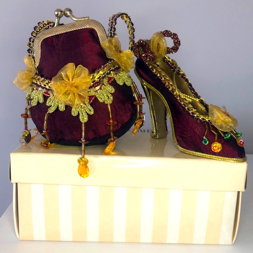 Shoe and purse miniature pair